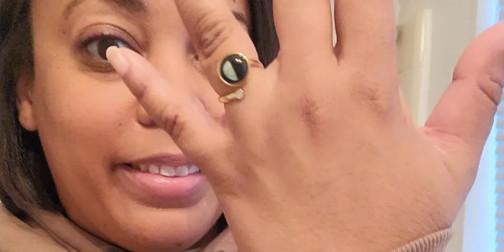 Yoga Present Concepts: Moonglow Jewellery