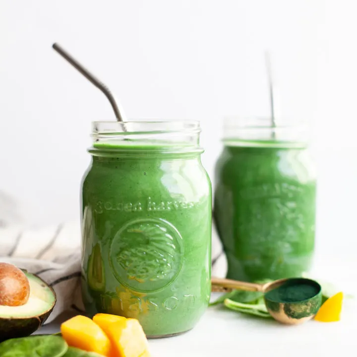 From Turmeric To Spirulina: The Top Plant-Based Supplements You Should Be Taking From Turmeric To Spirulina: The Top Plant-Based Supplements You Should Be Taking